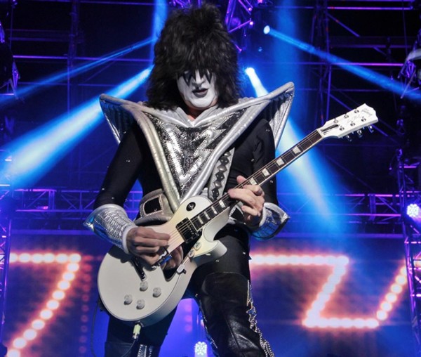 12/04/2015 Thayer, guitarrista de Kiss. Foto de Pablo Rodríguez